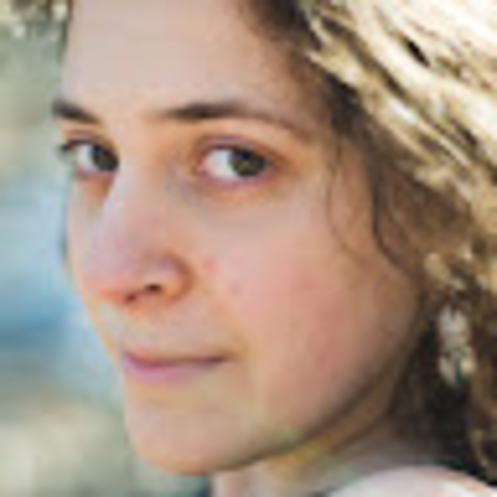 Meet your Posher, Kira